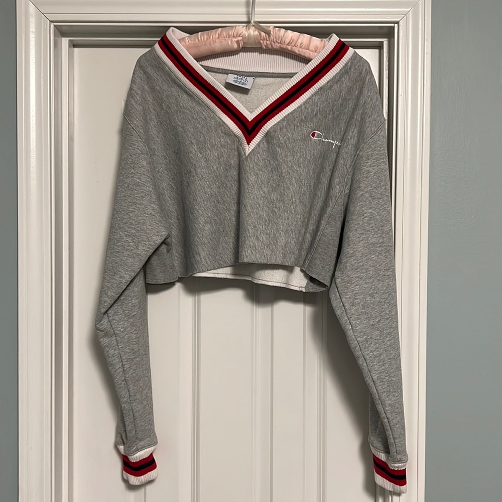 Cropped Champion sweatshirt